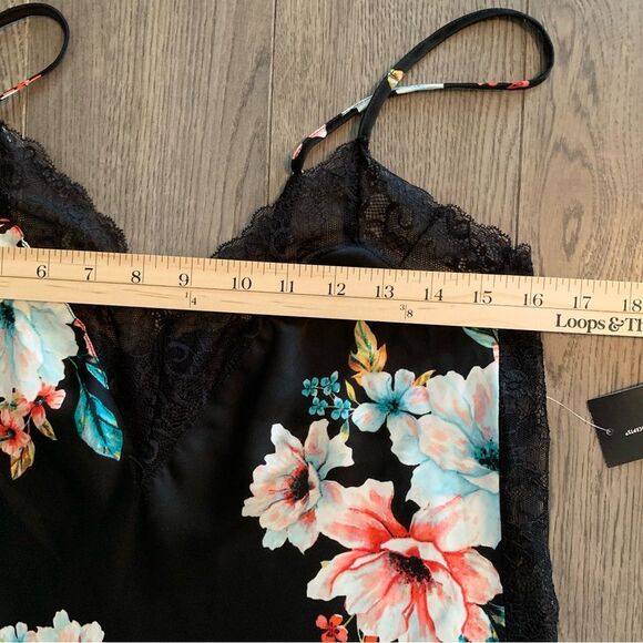 INTERNATIONAL CONCEPTS INTIMATES Nightgown Robe Set Women’s M Black Floral Pink. - Picture 14 of 16